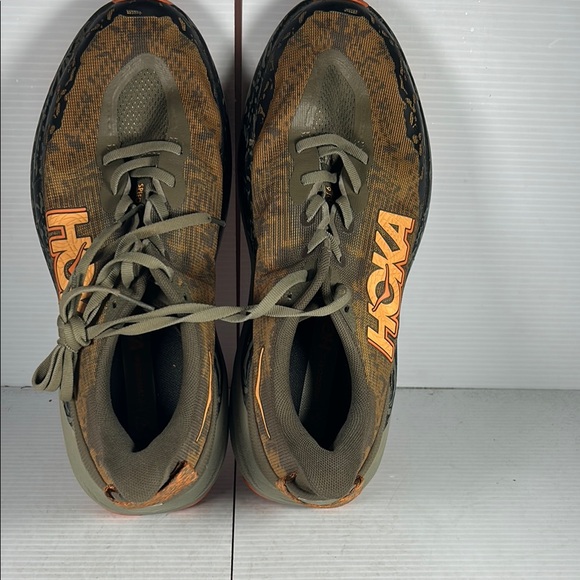 Hoka Speedgoat 6 Men’s 11 2E wide shoe. S8 - Picture 5 of 8